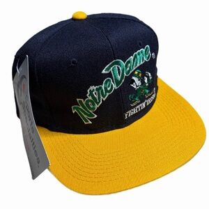 Vintage 1990s Notre Dame Sports Specialties Wool Blend Fitted Hat NWT’s